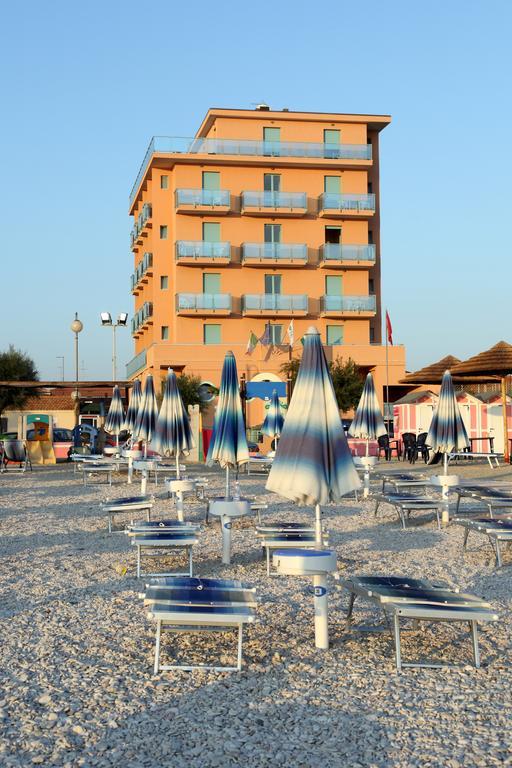 Abbazia Club Hotel Marotta Eksteriør bilde